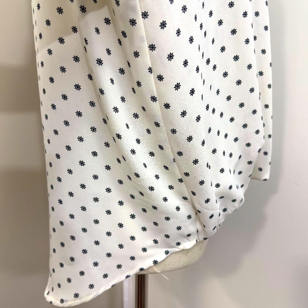 0074~H&M Women’s Polka Dot Long Sleeve Twist Blouse Sz (S /M) - Picture 8 of 13